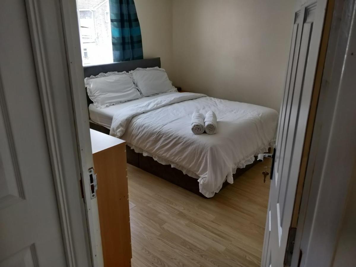 Hotel Beautiful House In Ruislip Northwood  Esterno foto