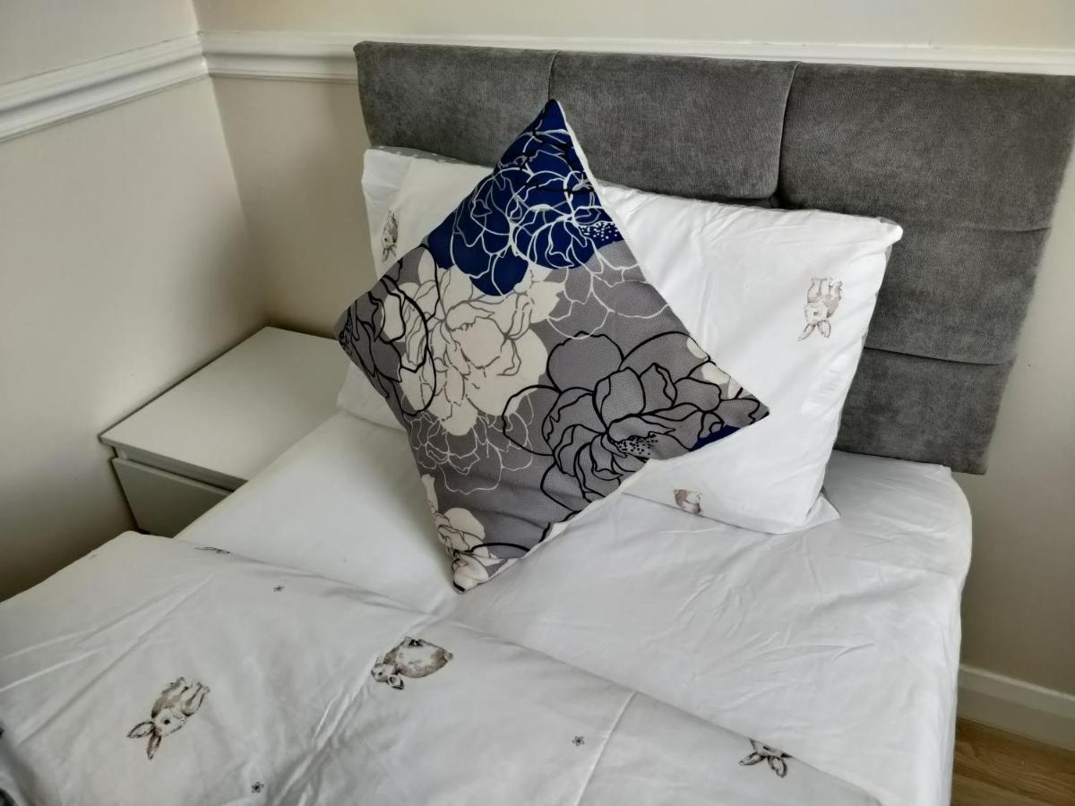 Hotel Beautiful House In Ruislip Northwood  Esterno foto