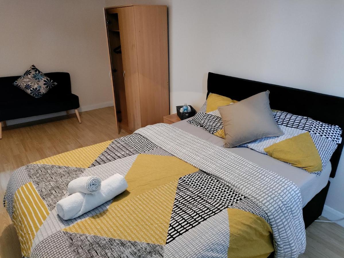Hotel Beautiful House In Ruislip Northwood  Esterno foto
